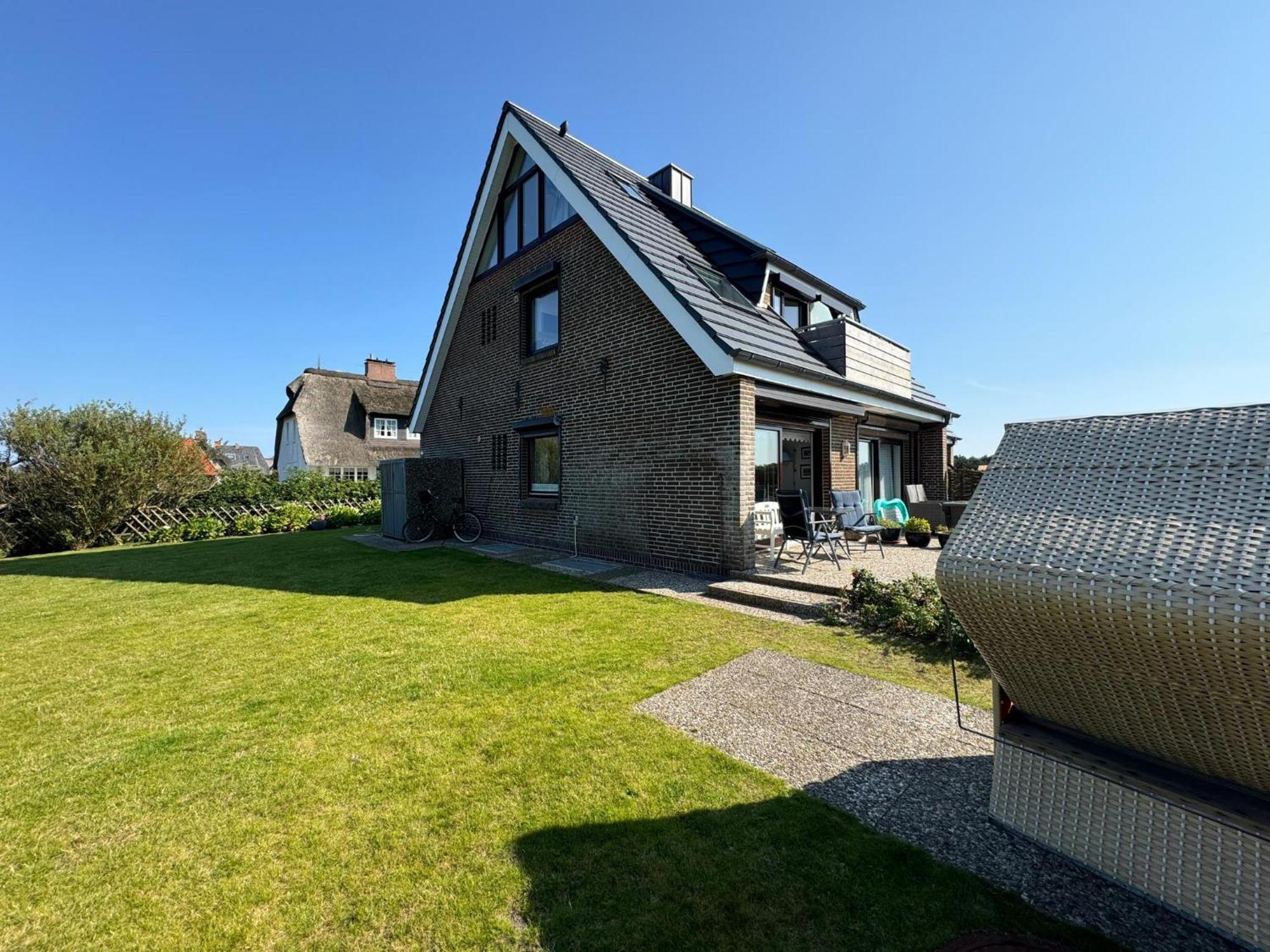 Gemuetliche Svantje Mit Terrasse In